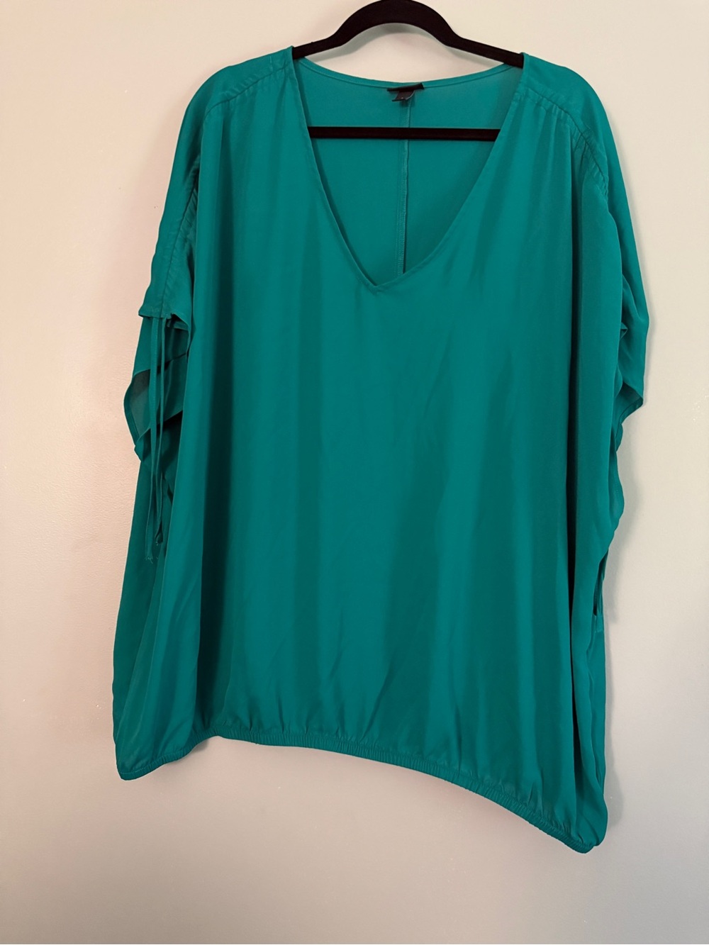 Torrid Sz 3 Women's teal/green V-Neck Blouse